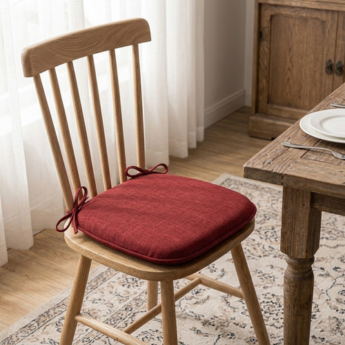 Horseshoe-Shaped Seating Pad